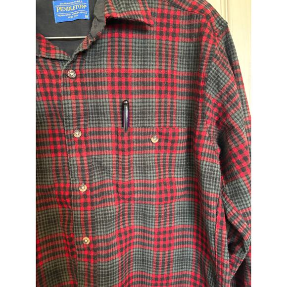 Pendleton trail shirt elbow patches plaid red size Medium men's - Picture 7 of 9